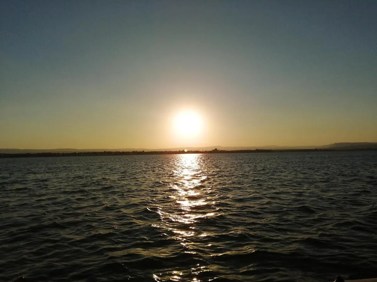 Siracusa,Tra Ortigia E Il Mare Syracuse